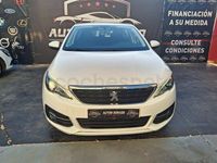 Usado Peugeot 308 Active 100 CV (73 kW) 2018 Blanco Berlina
