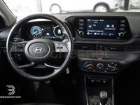 Usado Hyundai i20 84 CV (61 kW) 2024 Gris / plata Utilitario