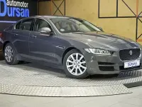 Usado Jaguar XE Pure 182 CV (133 kW) 2016 Gris Berlina