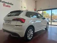 Usado Skoda Kamiq Ambition 110 CV (80 kW) 2023 Blanco SUV
