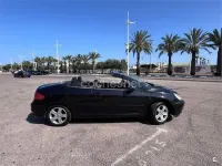 Usado Peugeot 307 CC 110 CV (80 kW) 2005 Negro Descapotable
