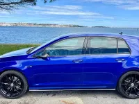 Usado VW Golf VII R 310 CV (228 kW) 2018 Azul Berlina