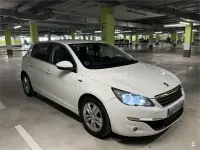 Usado Peugeot 308 Style 120 CV (88 kW) 2015 Blanco Berlina