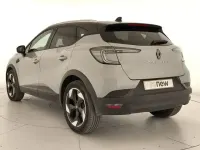 Usado Renault Captur Techno 100 CV (73 kW) 2025 Gris SUV