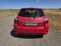 Usado Toyota Auris Active 90 CV (66 kW) 2012 Rojo Berlina