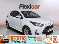 Usado Toyota Yaris Hybrid Active 116 CV (85 kW) 2022 Blanco Utilitario