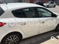Usado Renault Mégane Dynamique 115 CV (84 kW) 2013 Blanco Berlina