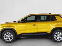 Usado Jeep Avenger Altitude 100 CV (73 kW) 2025 Amarillo SUV