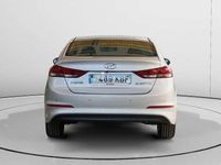 Usado Hyundai Elantra 136 CV (100 kW) 2017 Gris Utilitario