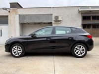 Usado Seat Leon Style 110 CV (80 kW) 2024 Negro SUV