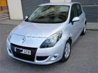 Usado Renault Scenic E-Tech 105 CV (77 kW) 2010 Gris / plata Monovolumen