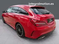Usado Mercedes CLA180 Shooting Brake 122 CV (89 kW) 2018 Rojo Familiar
