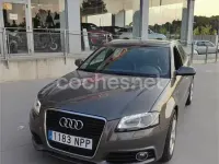 Usado Audi A3 Attraction 140 CV (102 kW) 2011 Gris / plata Utilitario