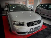 Usado Audi A3 Attraction 102 CV (75 kW) 2004 Gris / plata Utilitario