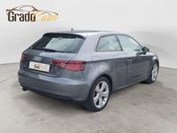 Usado Audi A3 Ambition 105 CV (77 kW) 2013 Gris / plata Berlina