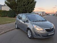 Usado Opel Meriva Cosmo 140 HP (102 kW) 2010 Cinzento Monovolume