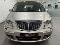 Usado Lancia Phedra 170 CV (125 kW) 2008 Beige Monovolumen