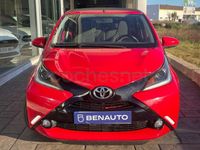 Usado Toyota Aygo X-clusiv 72 CV (52 kW) 2018 Rojo Utilitario