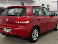 Usado VW Golf VI Advance 105 CV (77 kW) 2009 Rojo Utilitario