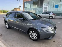 Usado Seat Leon ST Style 105 CV (77 kW) 2015 Gris / plata Familiar