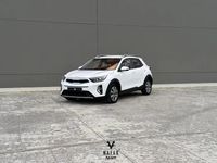 Usado Kia Stonic 84 HP (61 kW) 2023 Branco SUV