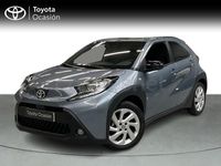 Usado Toyota Aygo X Play 72 CV (52 kW) 2025 Gris / plata SUV