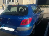 Usado Peugeot 307 90 CV (66 kW) 2004 Azul Berlina