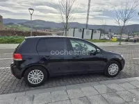 Usado VW Golf VI Advance 105 CV (77 kW) 2010 Negro Utilitario
