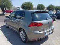 Usado VW Golf VII Advance 105 CV (77 kW) 2014 Gris / plata Berlina