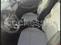 Usado Renault Clio V Evolution 100 CV (73 kW) 2023 Rojo Berlina
