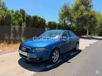 Usado Audi A4 140 CV (102 kW) 2005 Azul Berlina