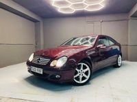 Usado Mercedes C200 Sport Edition 122 CV (89 kW) 2007 Granate Berlina