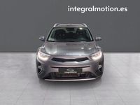 Usado Kia Stonic 100 CV (73 kW) 2024 Gris SUV