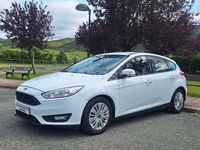 Usado Ford Focus Trend 95 CV (69 kW) 2015 Blanco Berlina