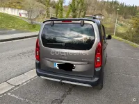 Usado Citroën Berlingo Shine 130 CV (95 kW) 2022 Gris / plata Monovolumen