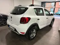 Usado Dacia Sandero Stepway 90 CV (66 kW) 2018 Blanco Berlina
