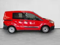 Usado Ford Transit Courier Ambiente 76 CV (55 kW) 2015 Rojo Van
