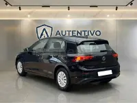 Usado VW Golf VIII 110 CV (80 kW) 2020 Negro Berlina