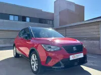 Usado Seat Arona FR 116 CV (85 kW) 2025 Rojo SUV
