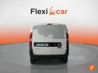 Usado Fiat Doblò 105 CV (77 kW) 2022 Blanco Monovolumen