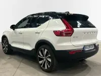 Begagnad Volvo XC40 Plus 211 HK (155 kW) 2022 Vit SUV