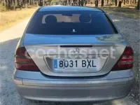 Usado Mercedes C200 Classic 116 CV (85 kW) 2002 Gris / plata Berlina