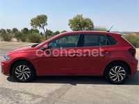 Usado VW Polo Life 95 CV (69 kW) 2022 Rojo Utilitario