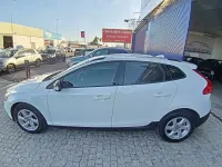 Usado Volvo V40 Kinetic 120 CV (88 kW) 2015 Blanco SUV