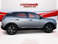 Usado Peugeot 3008 Allure 130 CV (95 kW) 2024 Gris / plata SUV