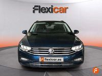 Usado VW Passat 122 CV (89 kW) 2023 Azul Familiar