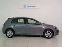 Usado VW Golf VII Business 110 CV (80 kW) 2018 Gris / plata Berlina