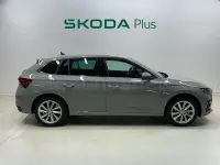 Usado Skoda Scala Selection 115 CV (84 kW) 2025 Gris / plata Utilitario