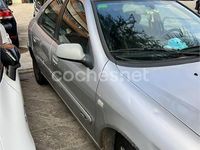 Begagnad Citroën Xsara 90 HK (66 kW) 1999 Grå Sedan
