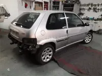 Usado Citroën Saxo 90 CV (66 kW) 2001 Gris / plata Utilitario